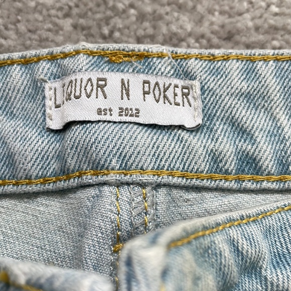 Mens Shorts - Picture 2 of 4